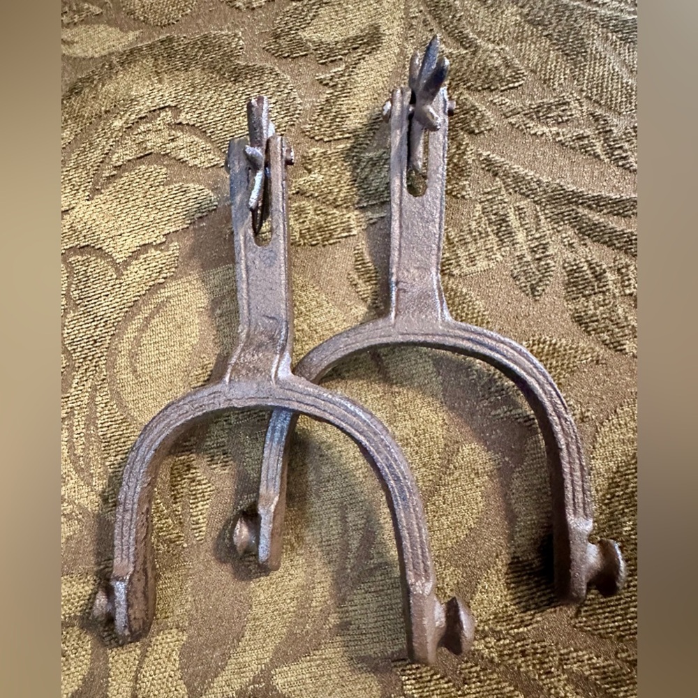 Two Rustic Metal Spurs - Picture 2 of 5